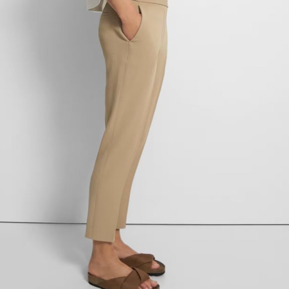 NWT Theory Treeca Pull on pant crepe dark beige